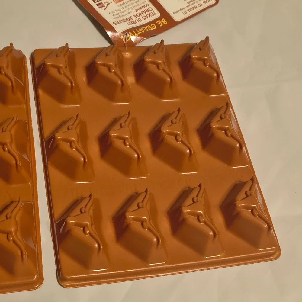 Set of 2 Jell-O Jigglers Molds University of Texas Longhorns Hook Em